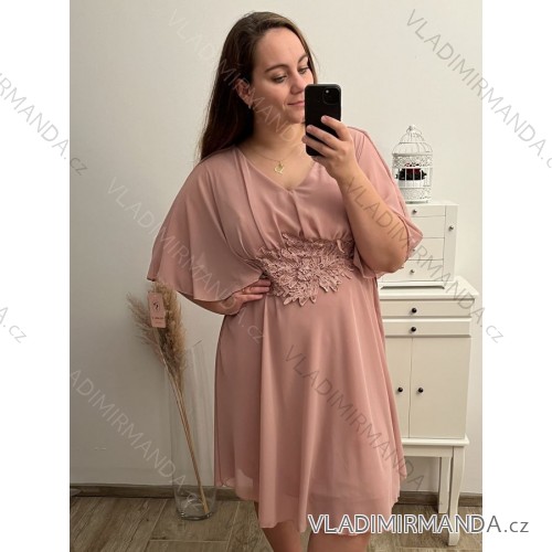 Šaty spoločenské elegantný krátky rukáv dámske nadrozmer (XL/2XL ONE SIZE) TALIANSKA MÓDA IMPSH2418025 ružová XL/2XL